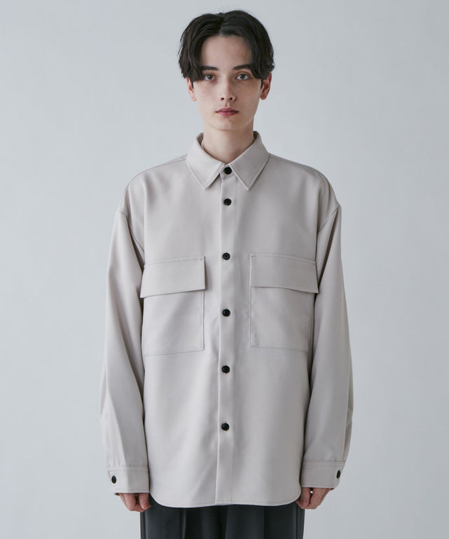 ホワイトアイボリー  モデル：180cm L着用