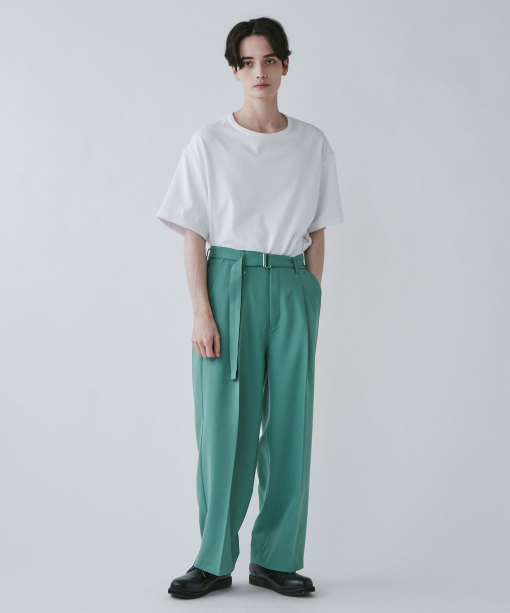 グリーンその他 モデル：180cm L着用