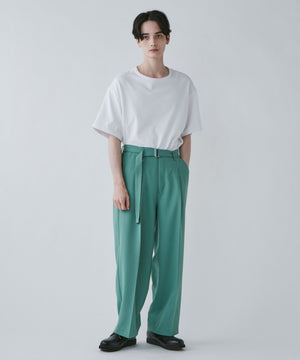 グリーンその他 モデル：180cm L着用