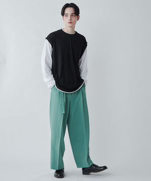 ブラックその他 モデル：180cm L着用