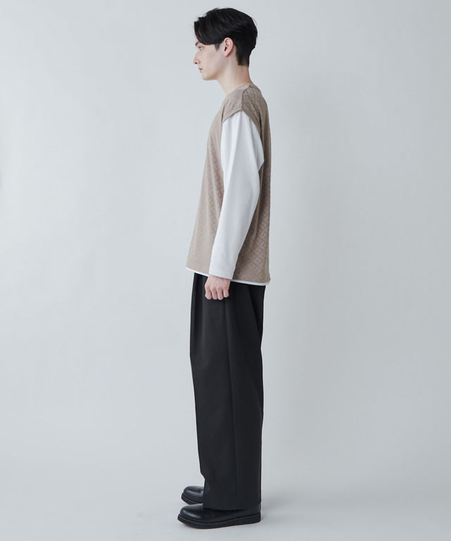 ベージュその他 モデル：180cm L着用