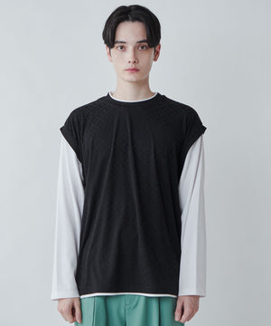 ブラックその他 モデル：180cm L着用