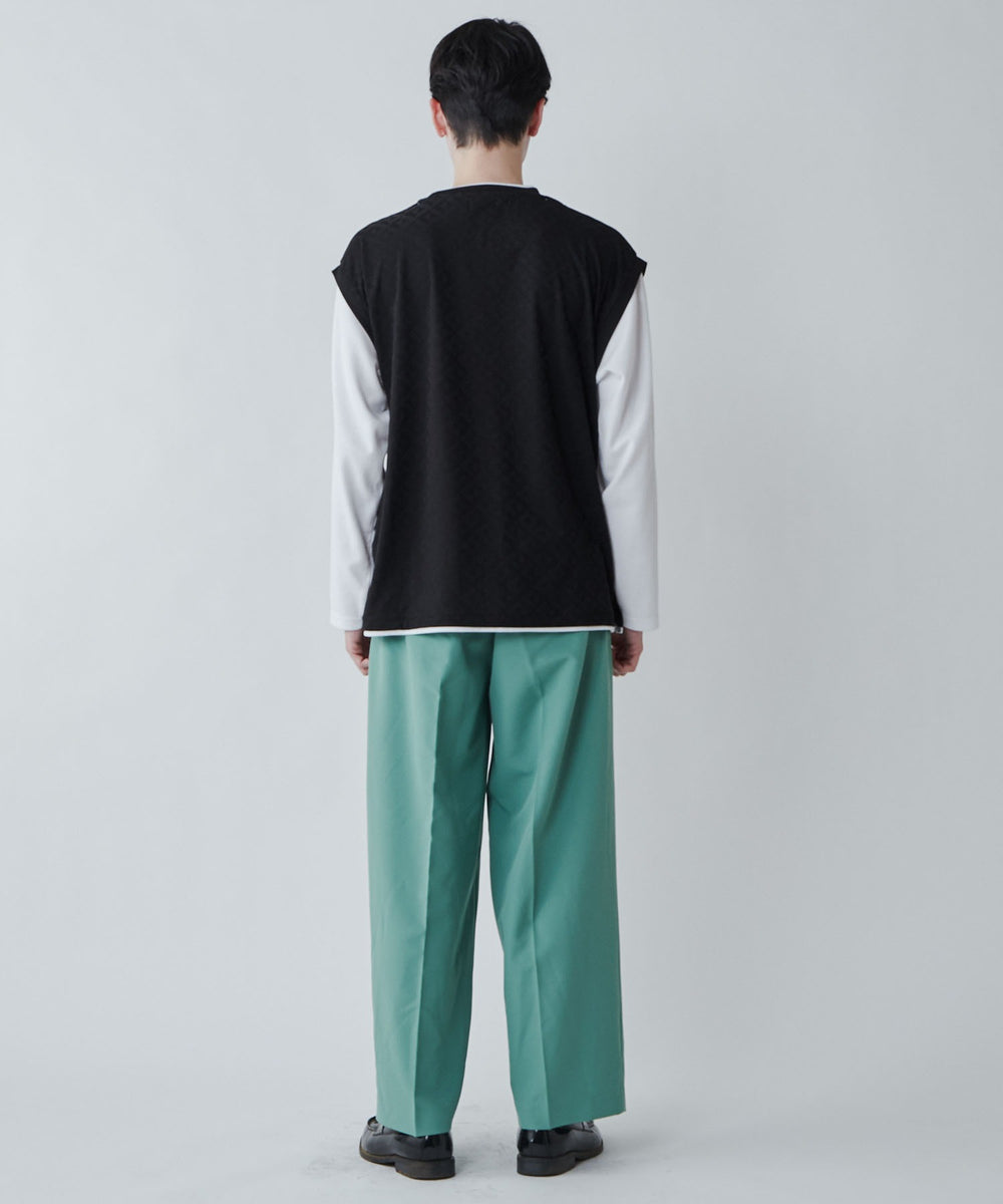 ブラックその他 モデル：180cm L着用