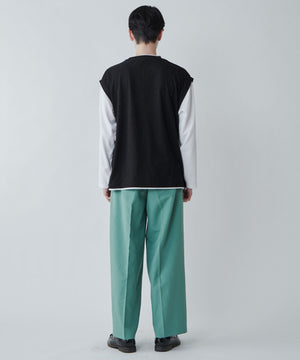 ブラックその他 モデル：180cm L着用