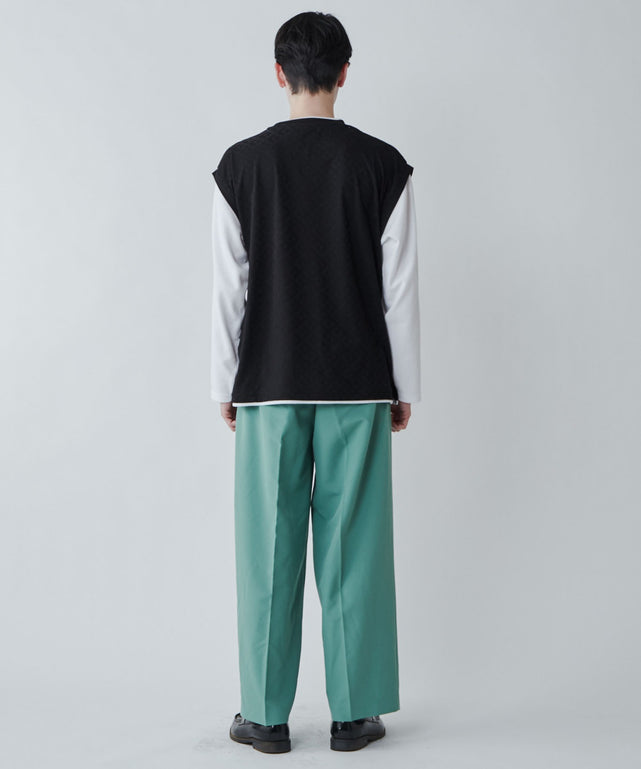 ブラックその他 モデル：180cm L着用