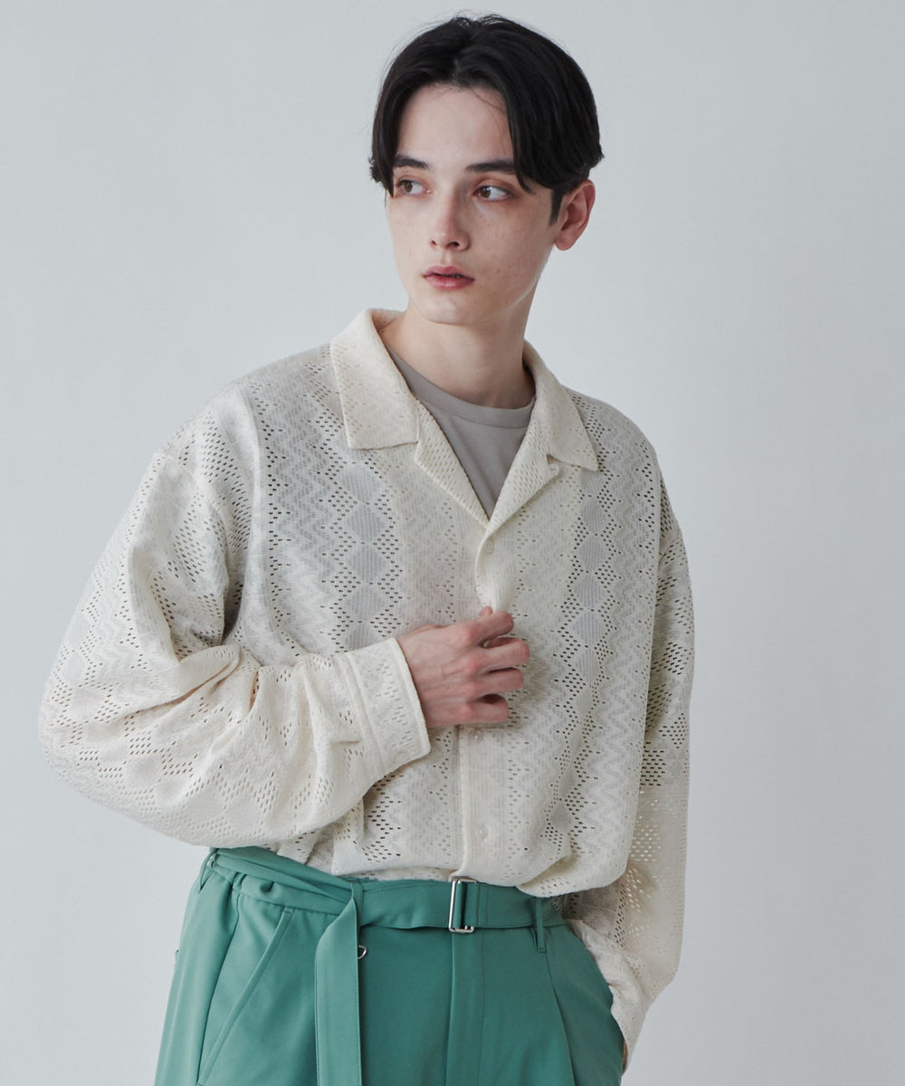 ホワイトその他 モデル：180cm L着用