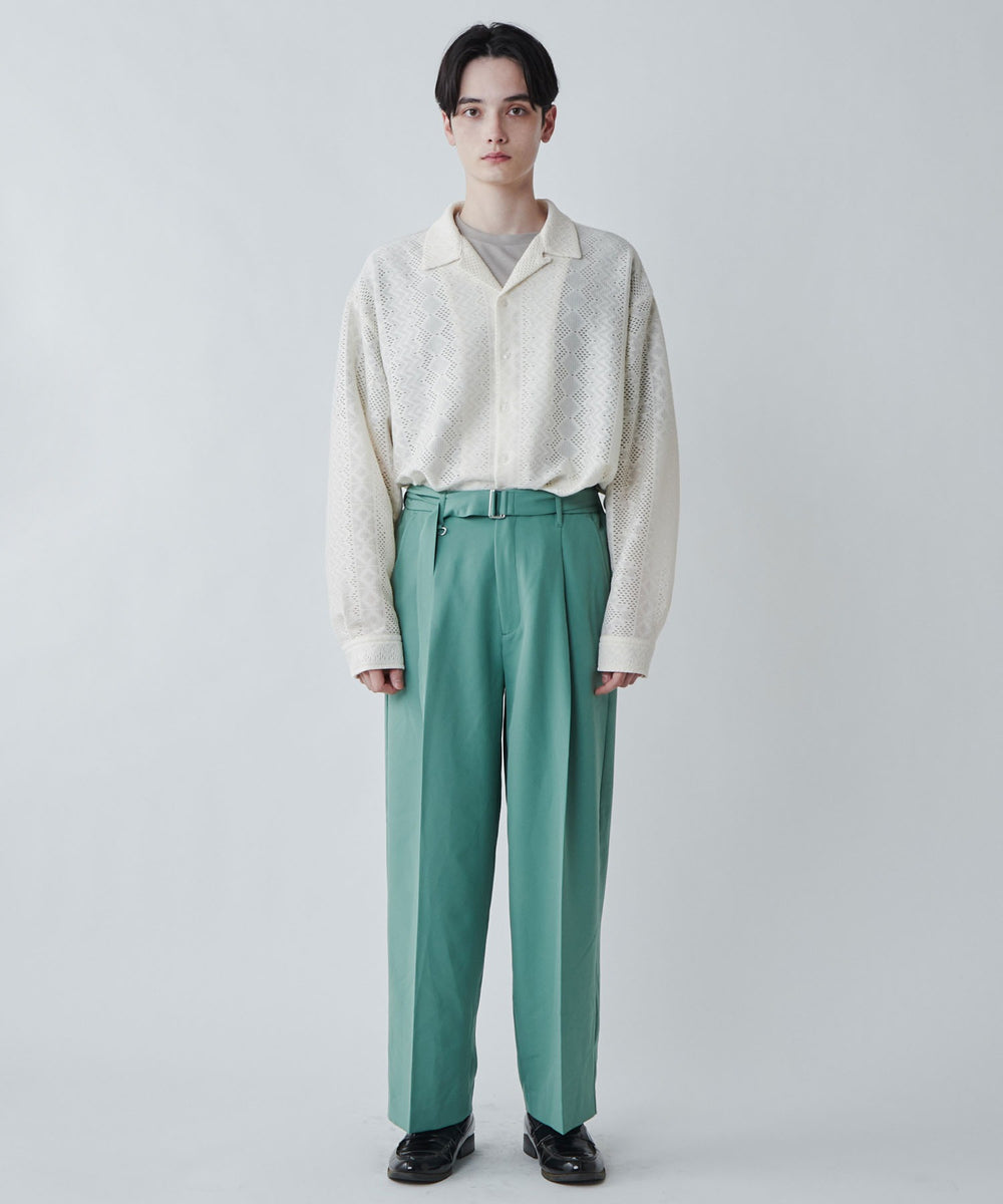 ホワイトその他 モデル：180cm L着用