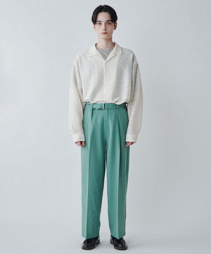 ホワイトその他 モデル：180cm L着用