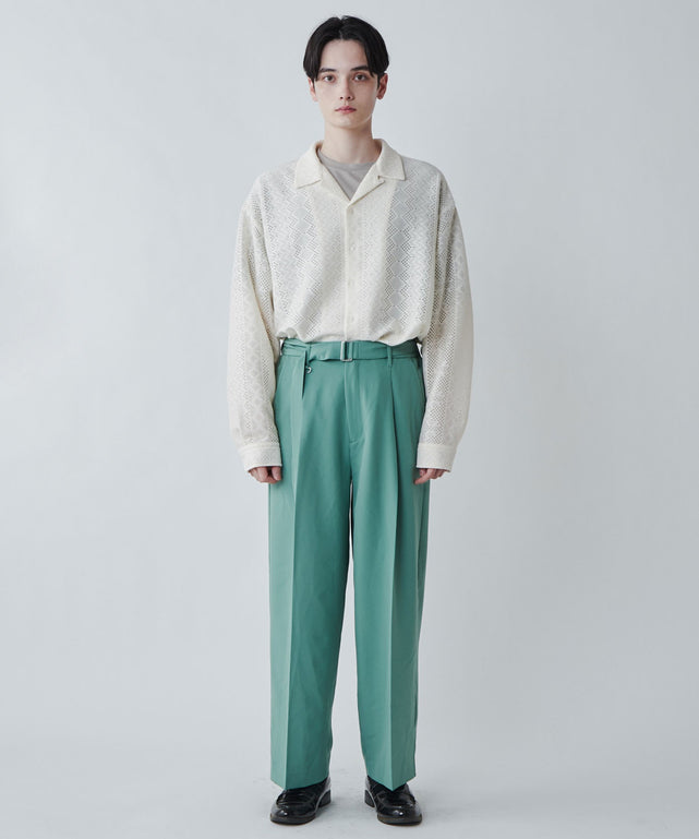 ホワイトその他 モデル：180cm L着用