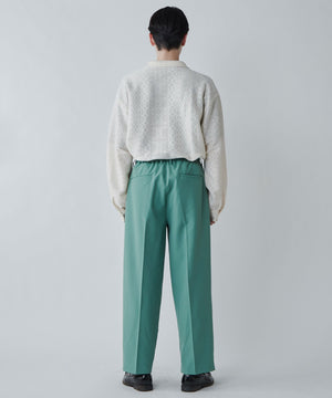 ホワイトその他 モデル：180cm L着用