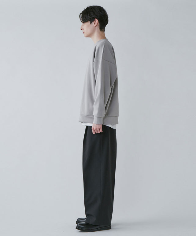 Lグレー モデル：180cm L着用