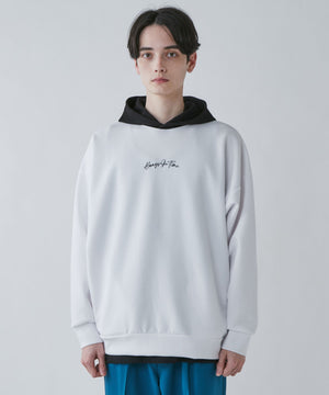 ホワイト モデル：180cm L着用