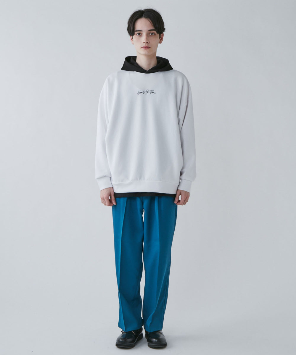 ホワイト モデル：180cm L着用