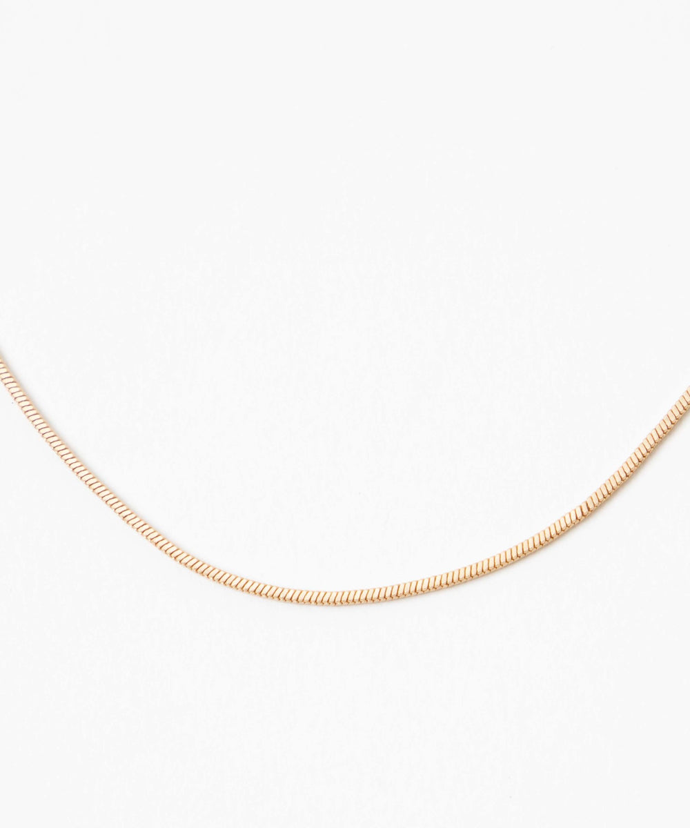 シンプルチェーンネックレス
