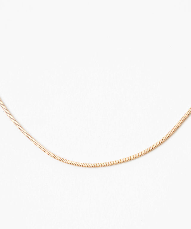 シンプルチェーンネックレス