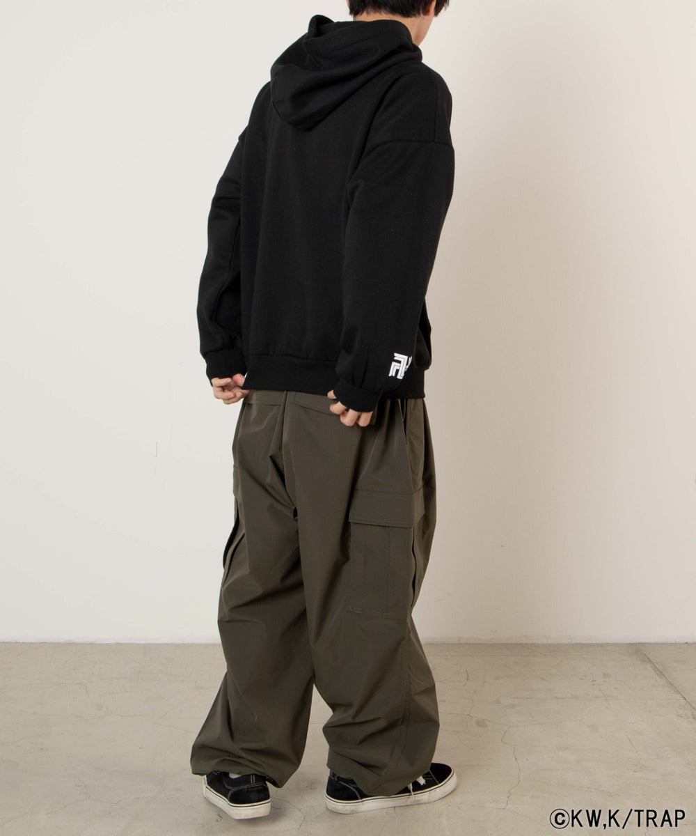 ブラック モデル：175cm F着用