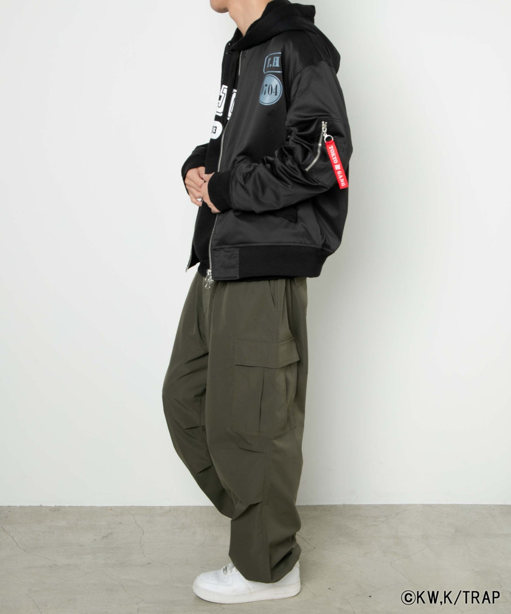 ブラック モデル：175cm L着用