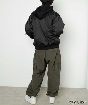 ブラック モデル：175cm L着用