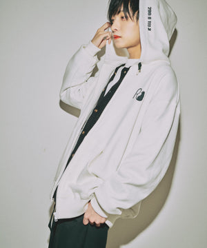 ホワイト　モデル：168cm　F着用