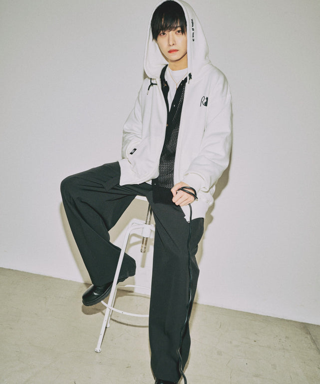 ホワイト　モデル：168cm　F着用