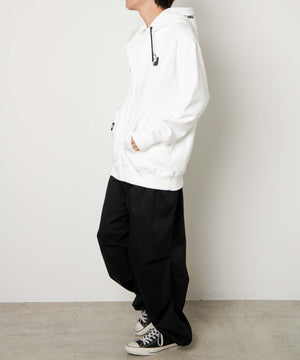 ホワイト　モデル：175cm　F着用