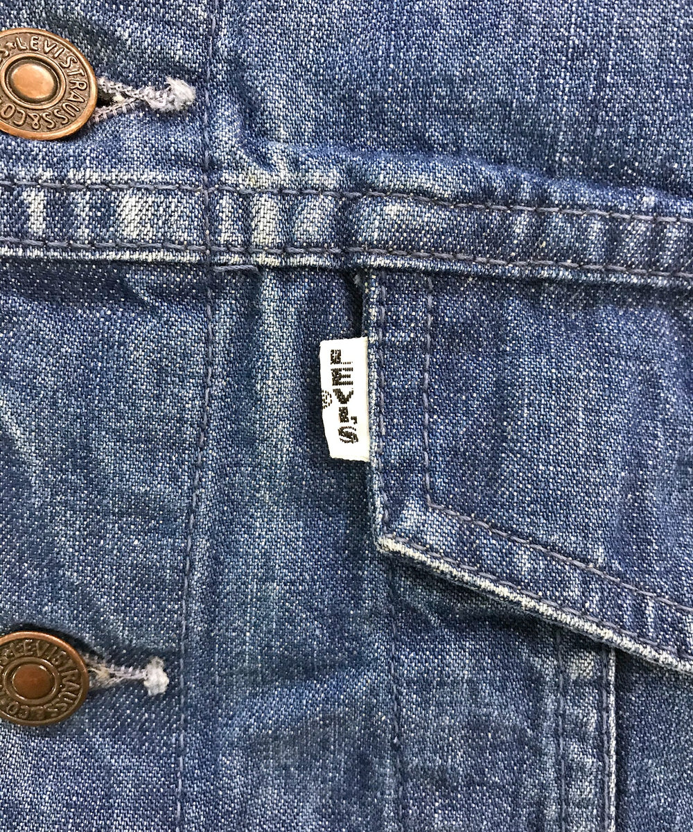 Levi's　デニムジャケット