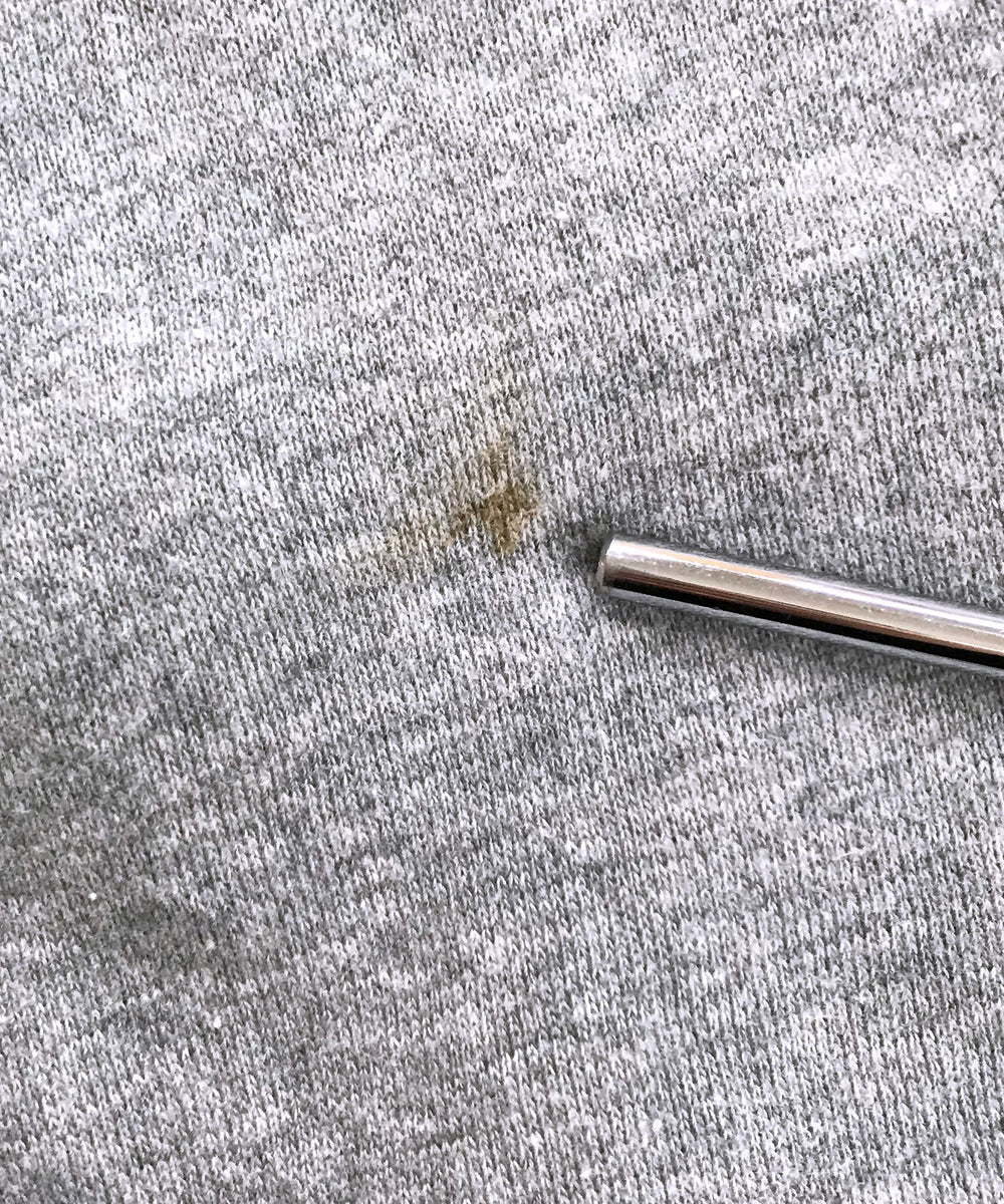 Disney Mickey ハーフZIP キャラ刺繡スウェット