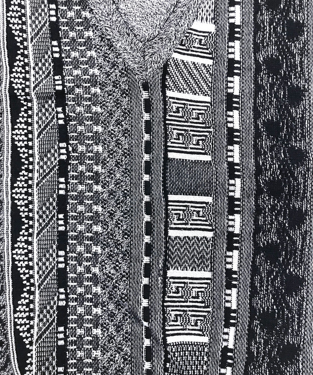 CONTE MASSIMO Vネック 総柄ニット