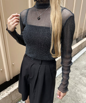 ラメシアートップス