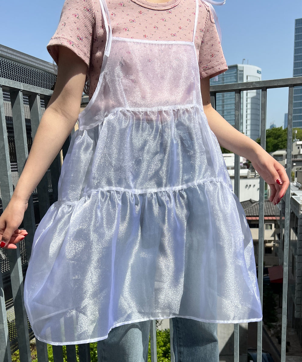 ホワイト モデル：160㎝ F着用