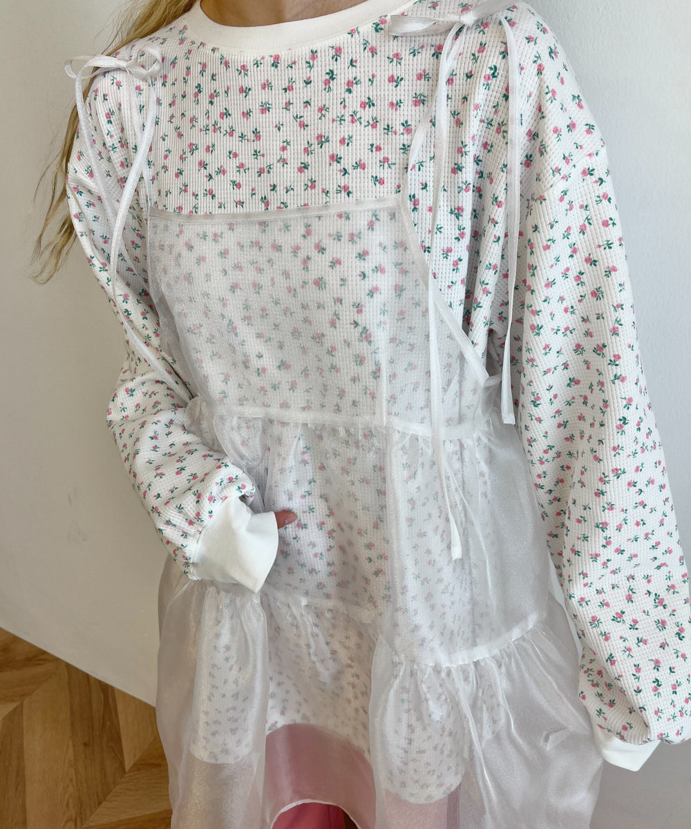 ホワイト モデル：160㎝ F着用