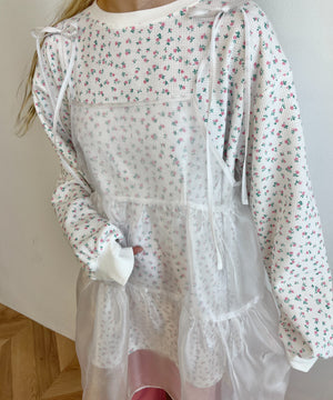 ホワイト モデル：160㎝ F着用