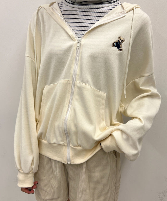 クマ刺繍ZIPパーカー【対象商品2点以上20%OFF 8/16(水)11:59まで