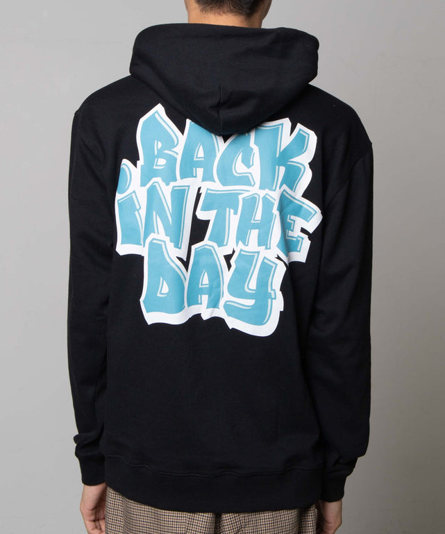 柄12 モデル：182cm L着用