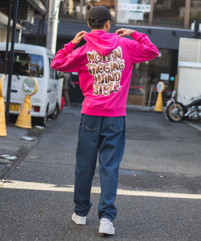 柄11 モデル：182cm L着用