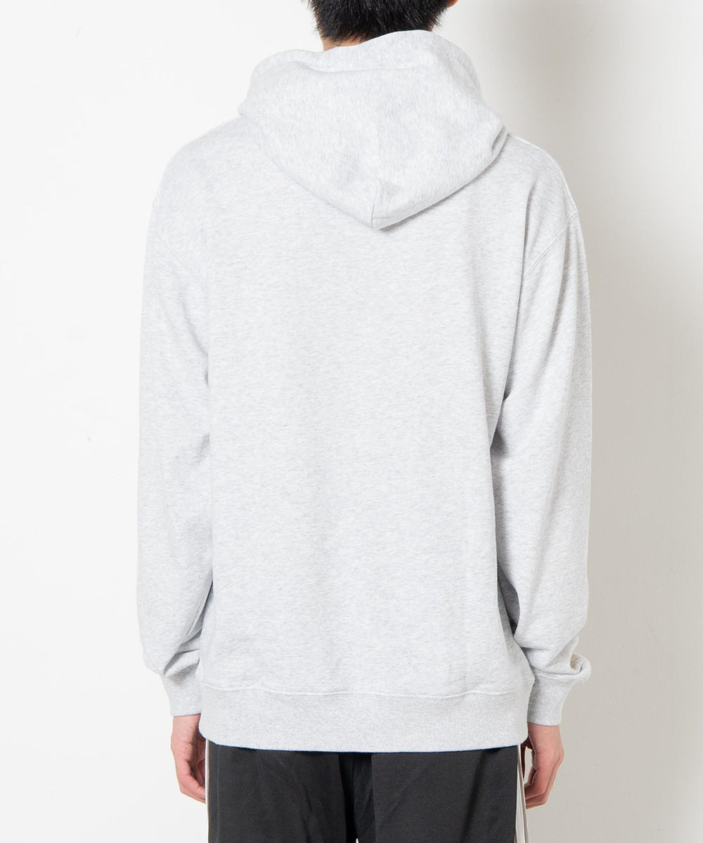 柄9 モデル：178cm L着用