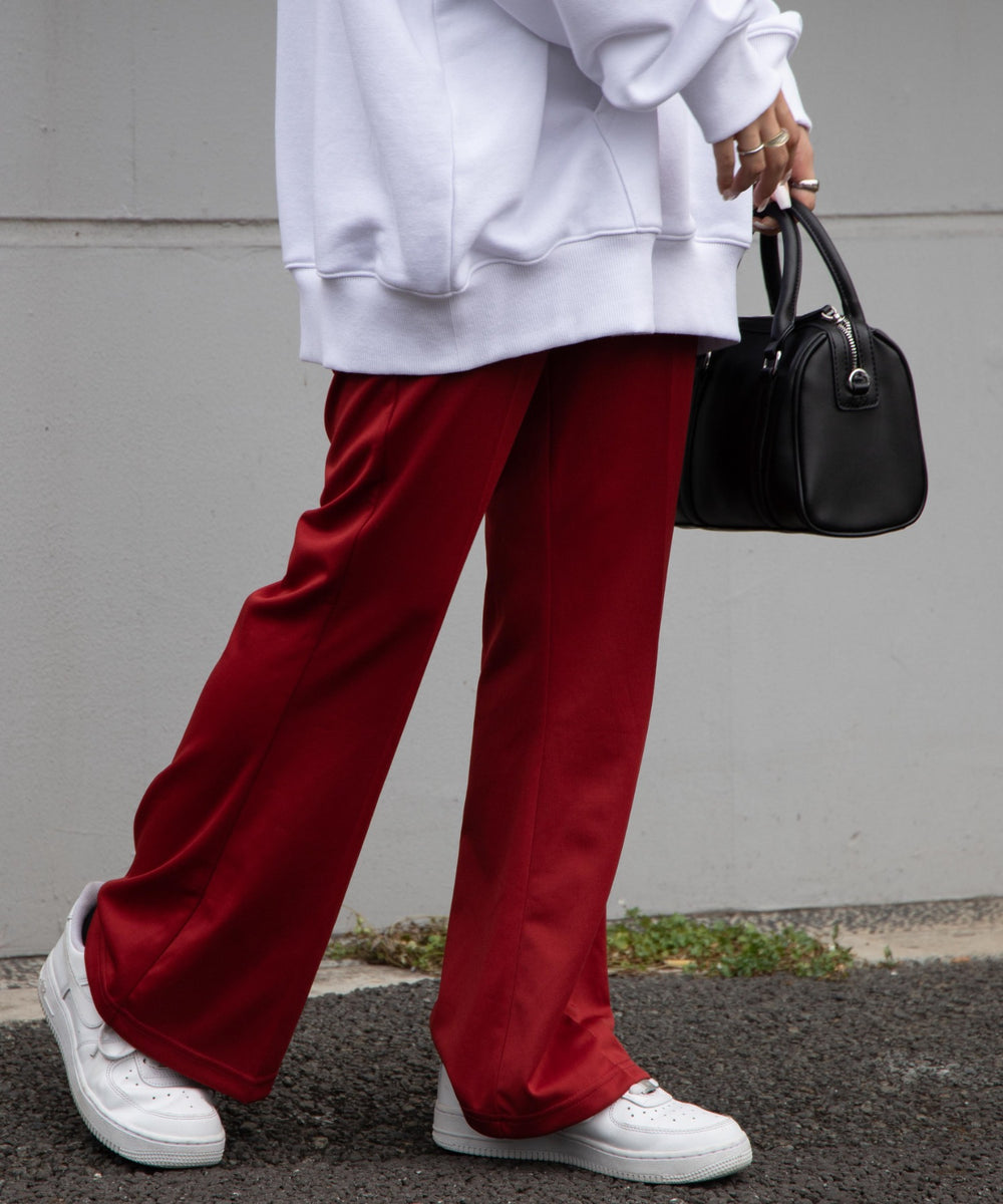 レッド モデル：154㎝ M着用