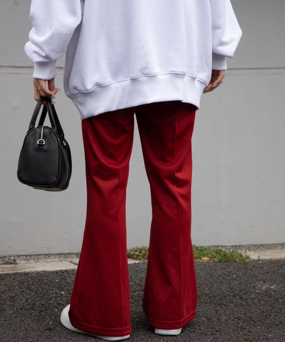 レッド モデル：154㎝ M着用