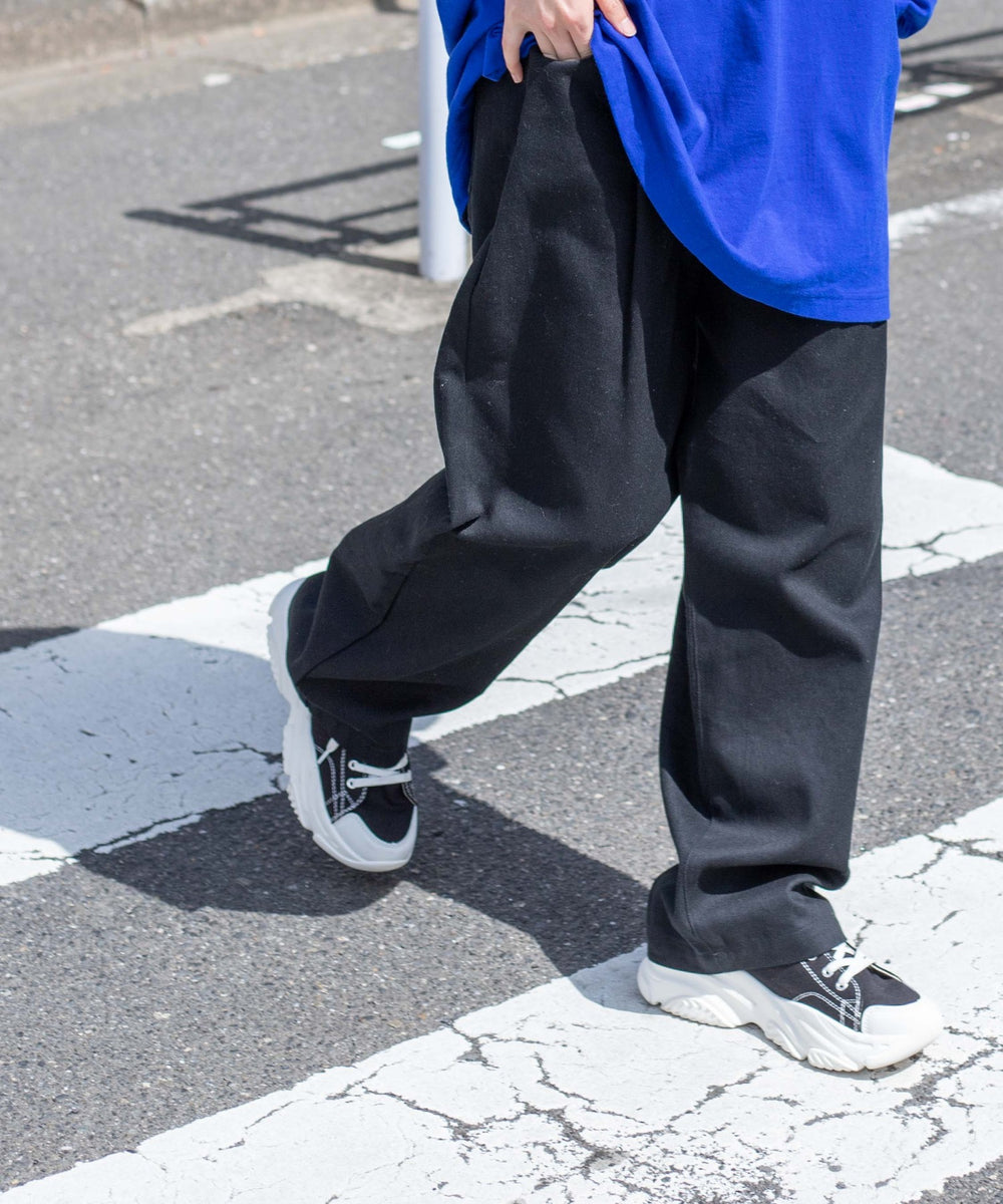 ブラック モデル：155cm L着用