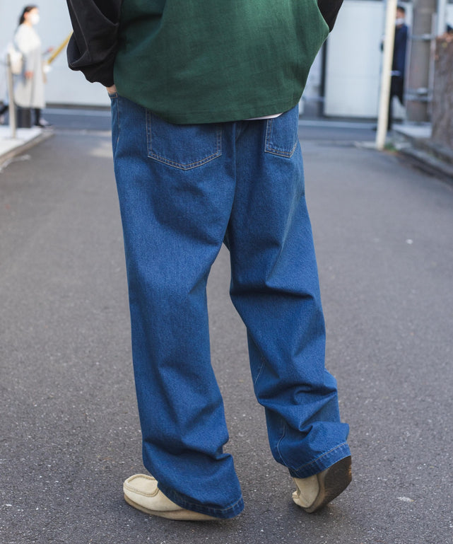 デニム中濃色 モデル：175cm L着用