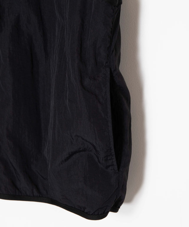 リバーシブルナイロンベスト