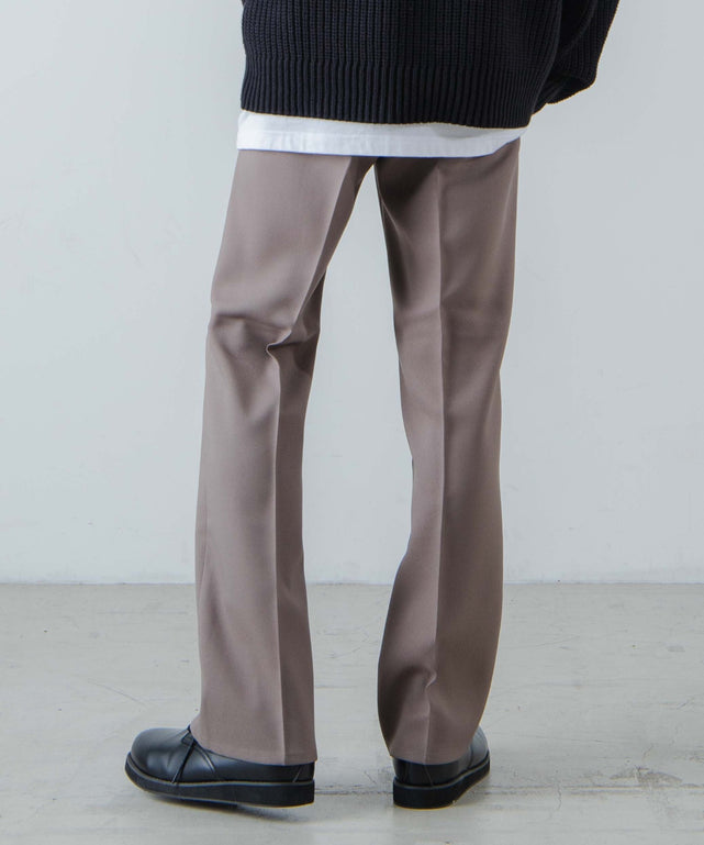 ブラウン モデル：178cm L着用