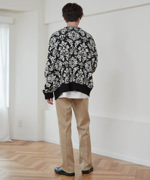 ベージュ　モデル：177cm L着用