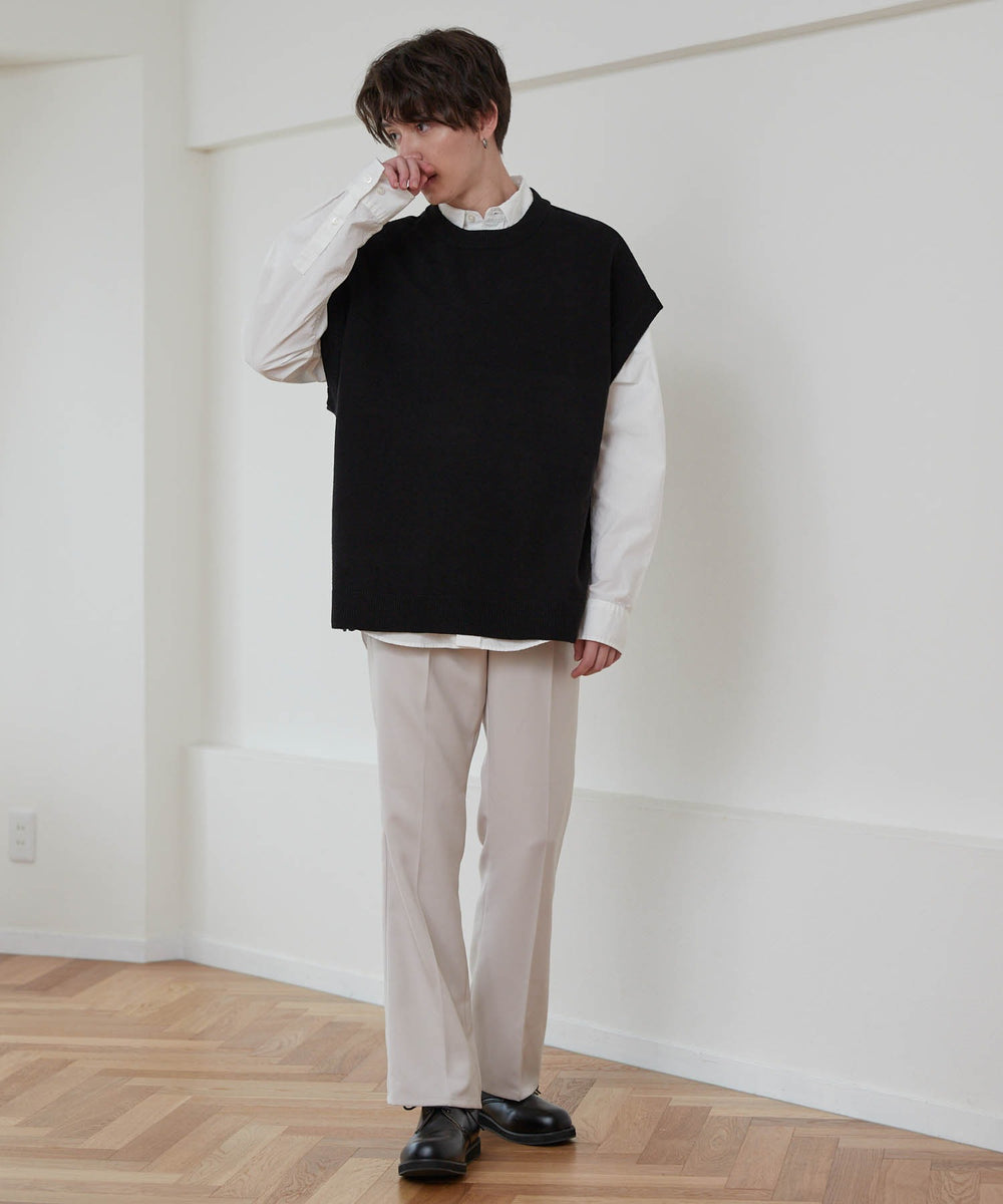 ホワイトアイボリー　モデル：177cm L着用