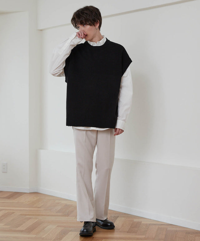 ホワイトアイボリー　モデル：177cm L着用