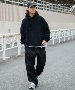 ブラック モデル：174cm L着用