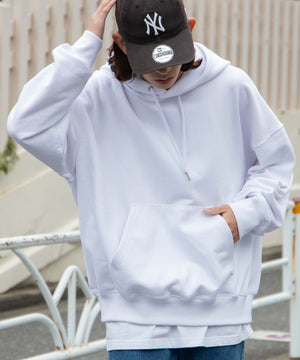 ホワイト モデル：174cm L着用