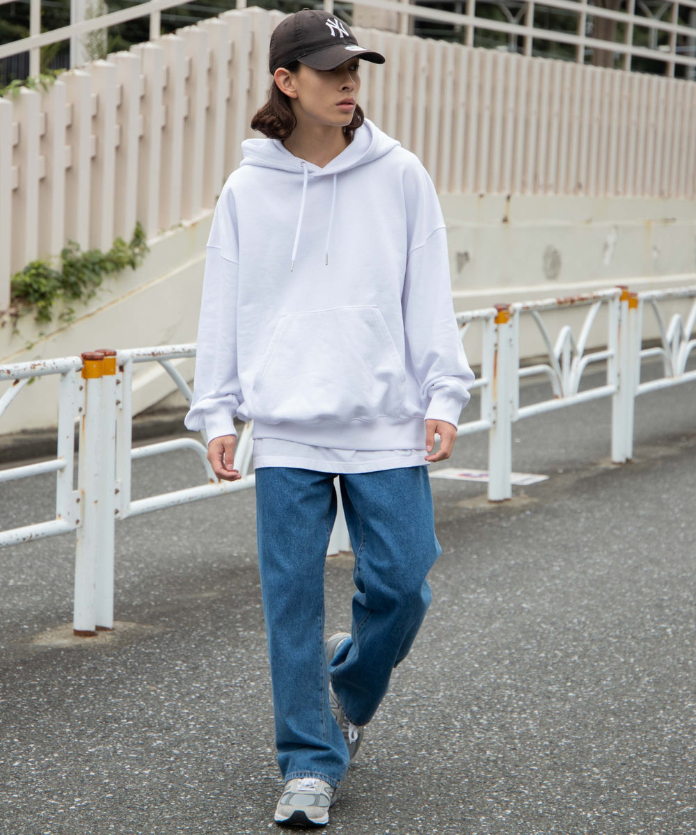 ホワイト モデル：174cm L着用