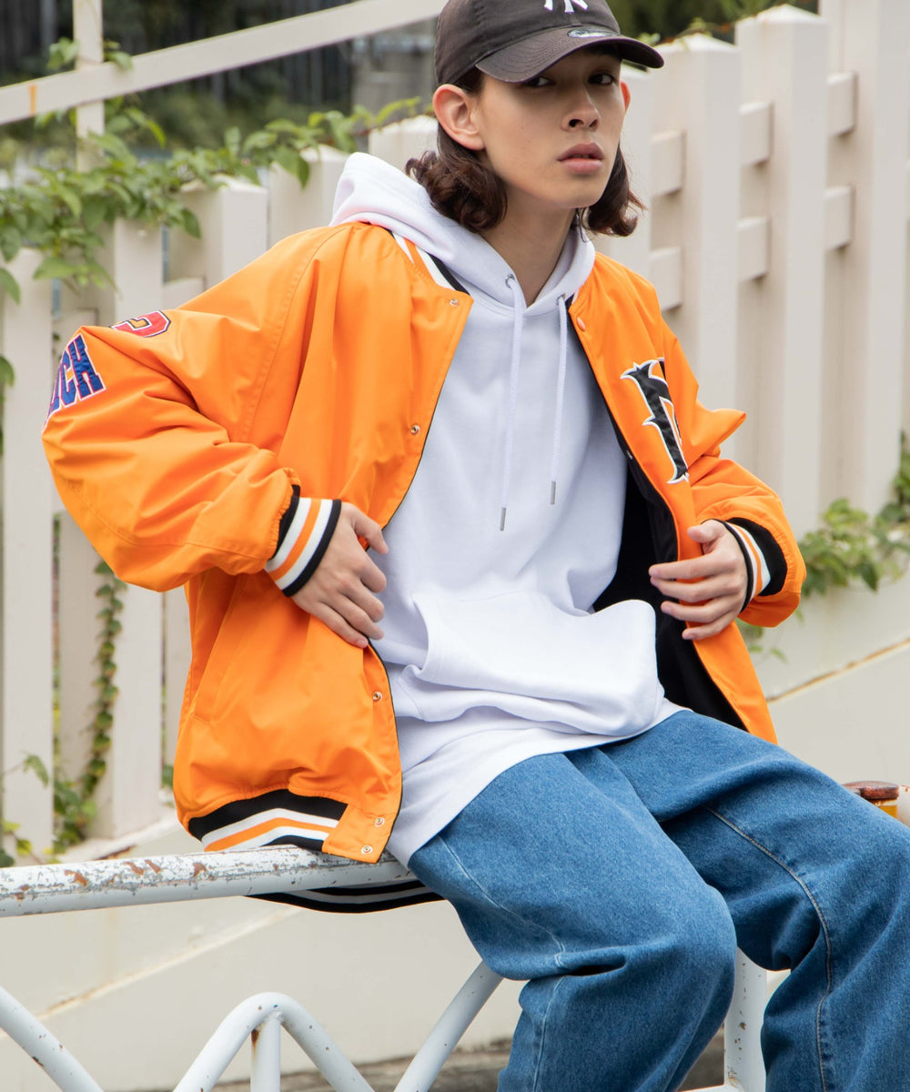 ホワイト モデル：174cm L着用