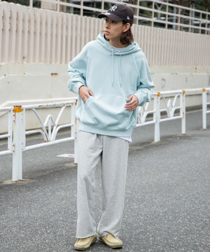 ブルーその他 モデル：174cm L着用